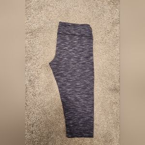 4/$25 Kirkland Capri. Size large